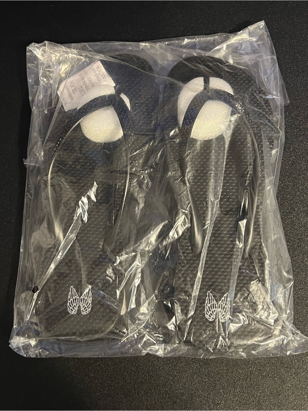 NWT Victoria's Secret Black Flip Flop Sandals